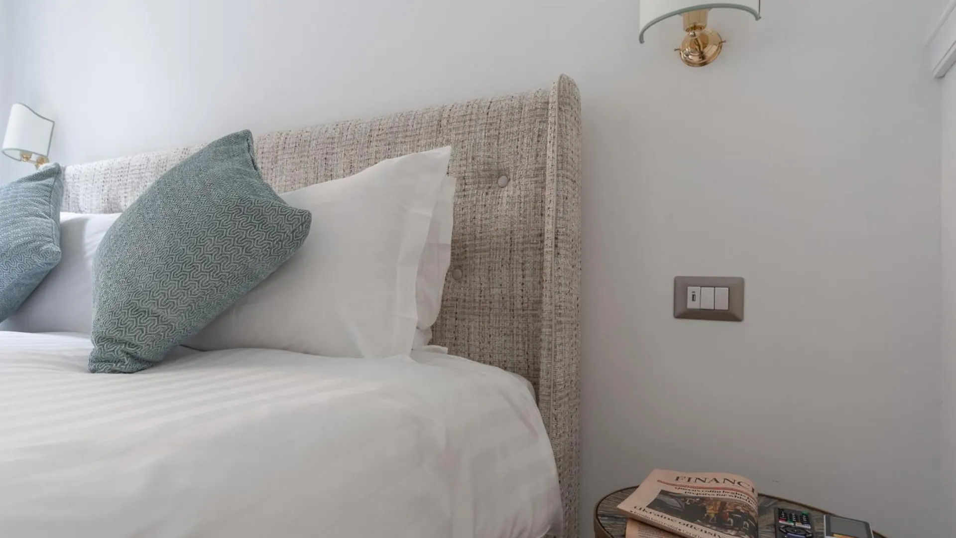 Duomo Smart Suites Milán Pensión