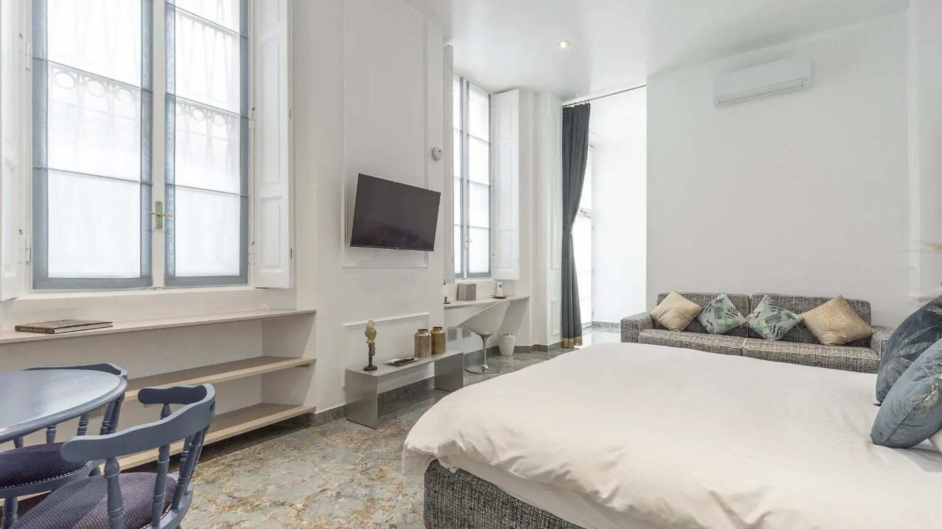 Гостевой дом Duomo Smart Suites Милан Италия