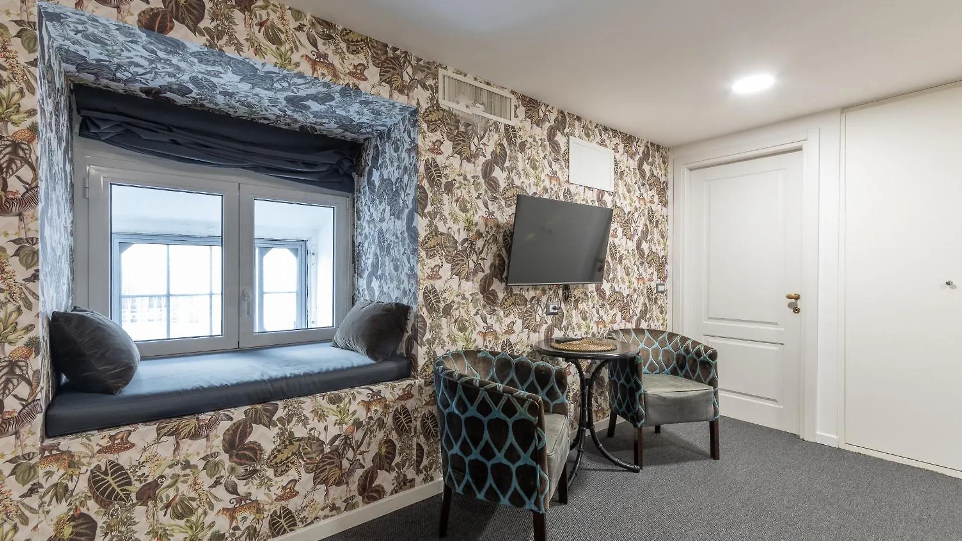 Duomo Smart Suites Милан