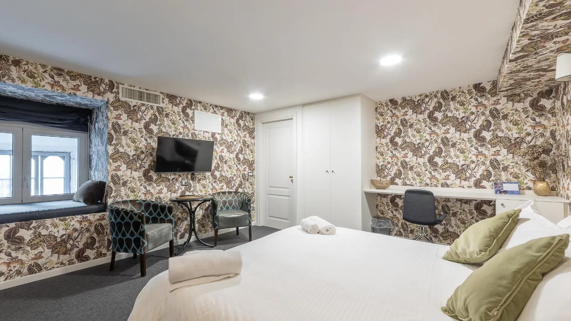 Duomo Smart Suites Mediolan Pensjonat